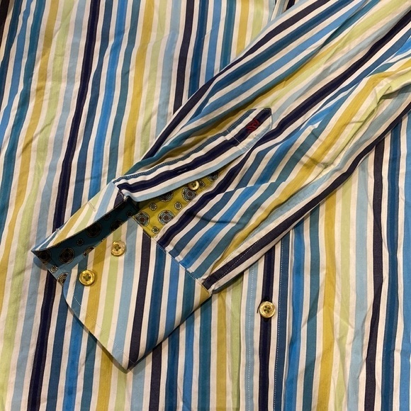 Robert Graham Striped Button Down Shirt EUC - Picture 14 of 14